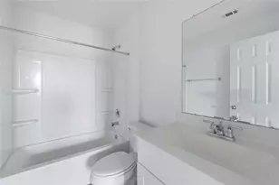 10705 Fairview Lndg Dr, Houston, TX 77075 - Photo 11