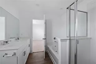 10705 Fairview Lndg Dr, Houston, TX 77075 - Photo 15