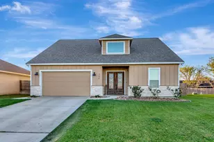 804 Catclaw Ln, Edna, TX 77957 - Photo 3