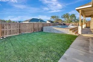 804 Catclaw Ln, Edna, TX 77957 - Photo 47