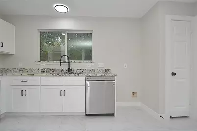631 Aweigh Drive, Crosby, TX 77532 - Photo 5