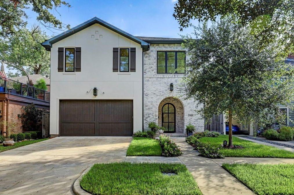 2501 Yupon St, Houston TX  77006-2533 exterior