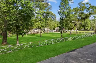 100 County Rd 6478, Dayton, TX 77535 - Photo 5
