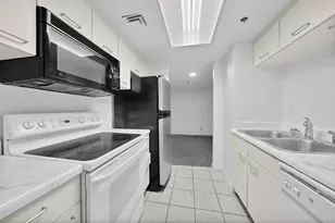 3525 Sage Rd, Houston, TX 77056 - Photo 15