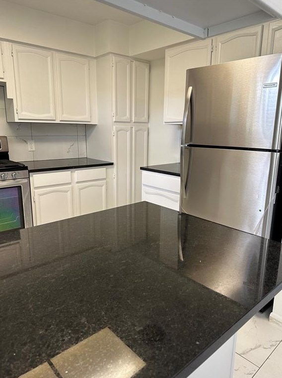 7919 Carvel Ln, Houston TX  77036-6425 exterior