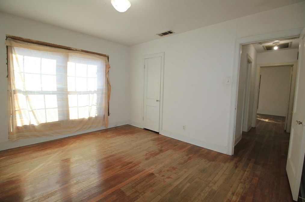 1905 Idylwood Dr, Houston TX  77023-4803 exterior