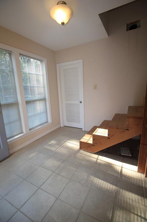 1905 Idylwood Dr, Houston TX  77023-4803 exterior