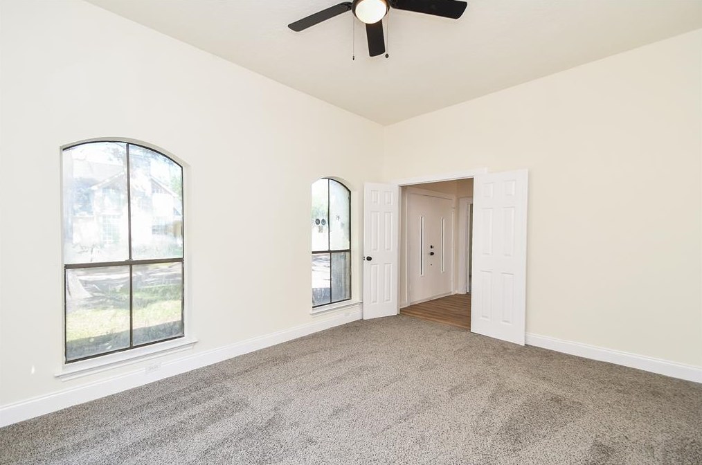 3203 Ashton Park Dr, Houston TX  77082-2215 exterior