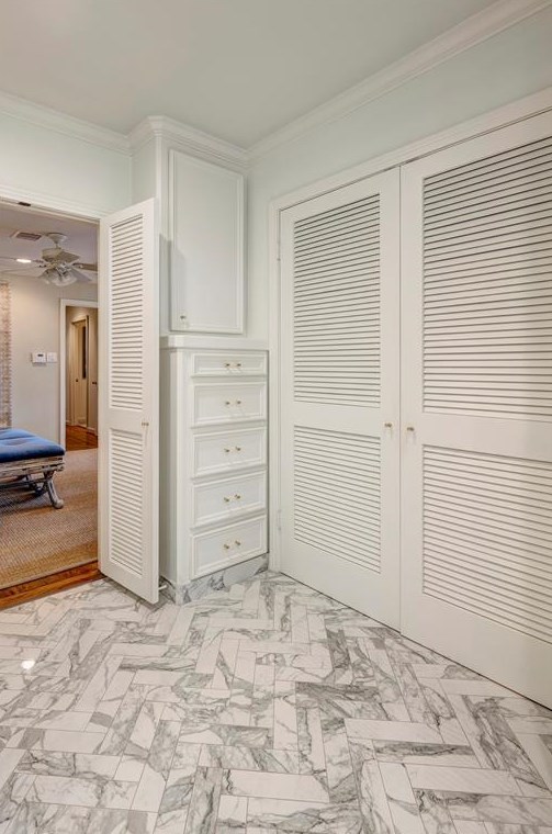 6236 Terwilliger Way, Houston TX  77056-2607 exterior