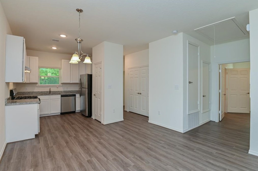 7904 Cora St, Houston TX  77088-5828 exterior