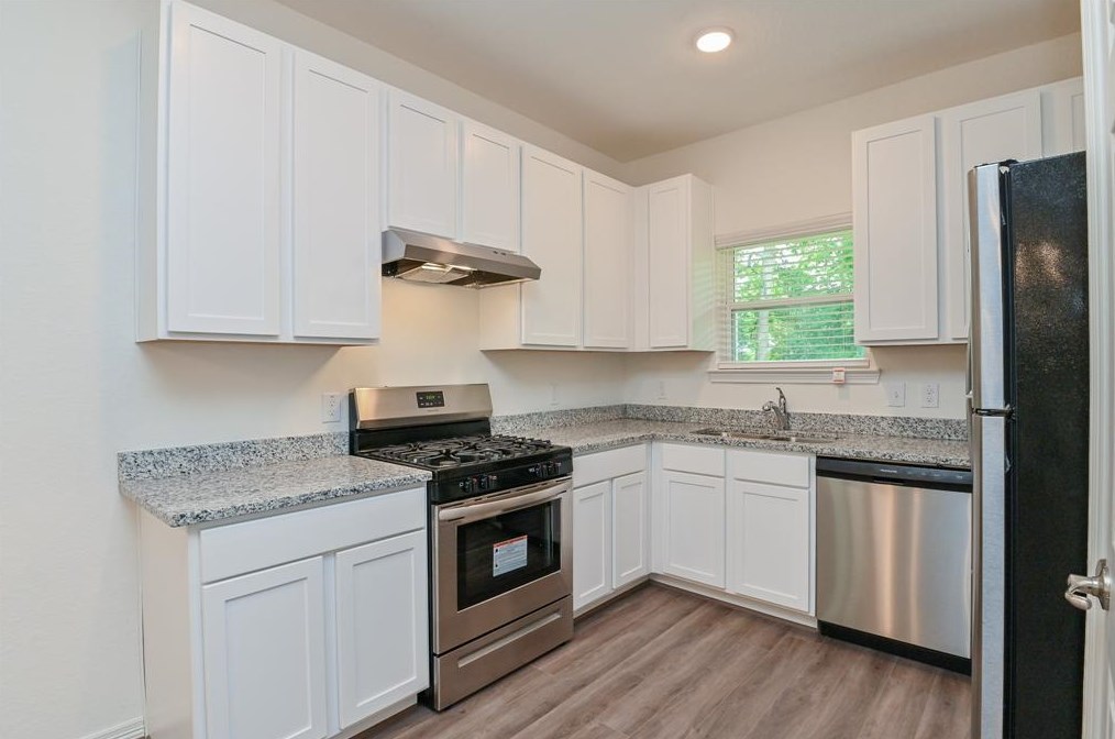 7904 Cora St, Houston TX  77088-5828 exterior