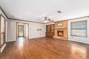 3608 Canterbury Dr, Baytown, TX 77521 - Photo 7