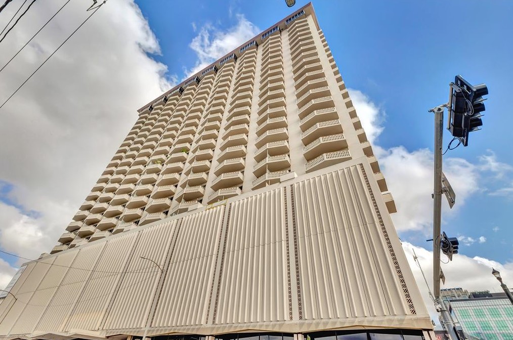 2016 Main St, Houston TX  77002-8800 exterior