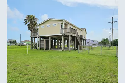 1972 Avenue D, Crystal Beach, TX 77650 - Photo 5