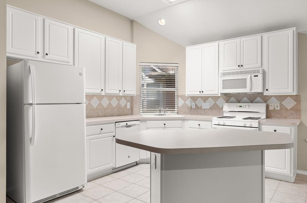 11854 Leaf Oak Dr, Houston TX  77065-5226 exterior