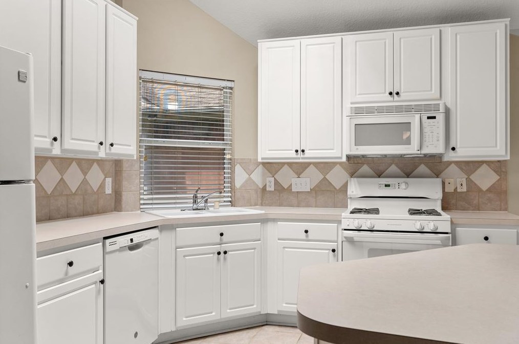 11854 Leaf Oak Dr, Houston TX  77065-5226 exterior