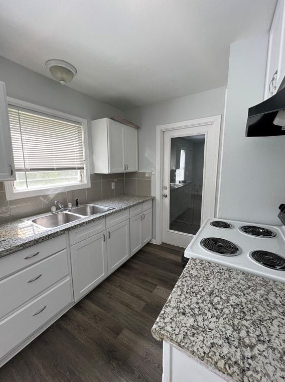 5738 Ricky St, Houston TX  77033-2418 exterior