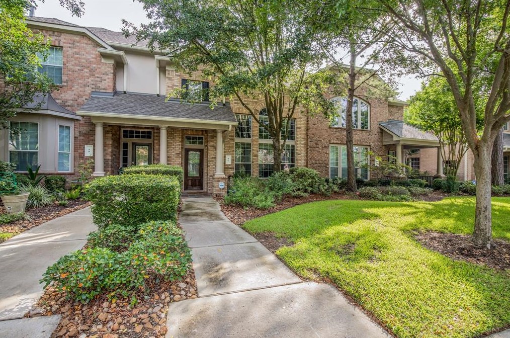 46 Ginger Jar St, Spring TX  77382-2807 exterior
