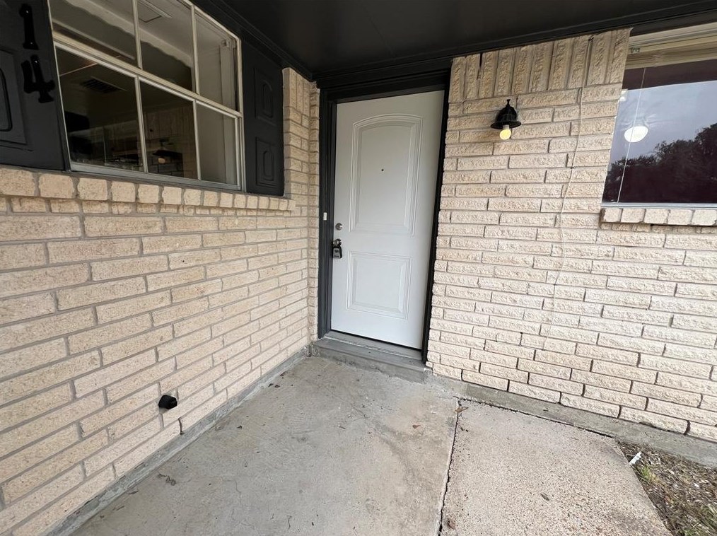 7514 Vernwood St, Houston TX 77040-2713 exterior