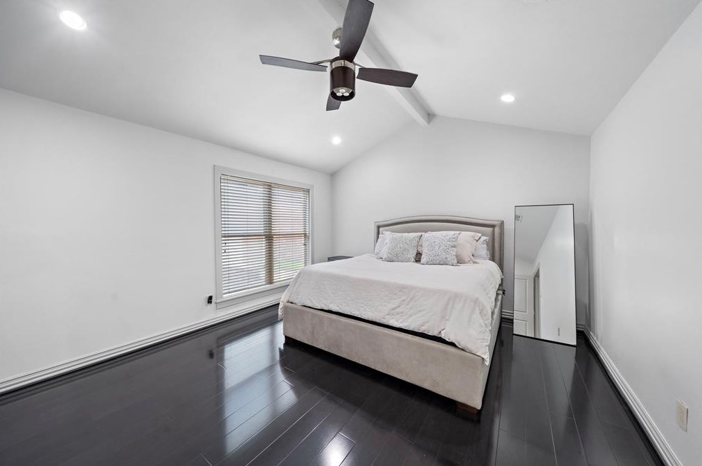 1007 Frst Home Dr, Houston TX  77077-1812 exterior