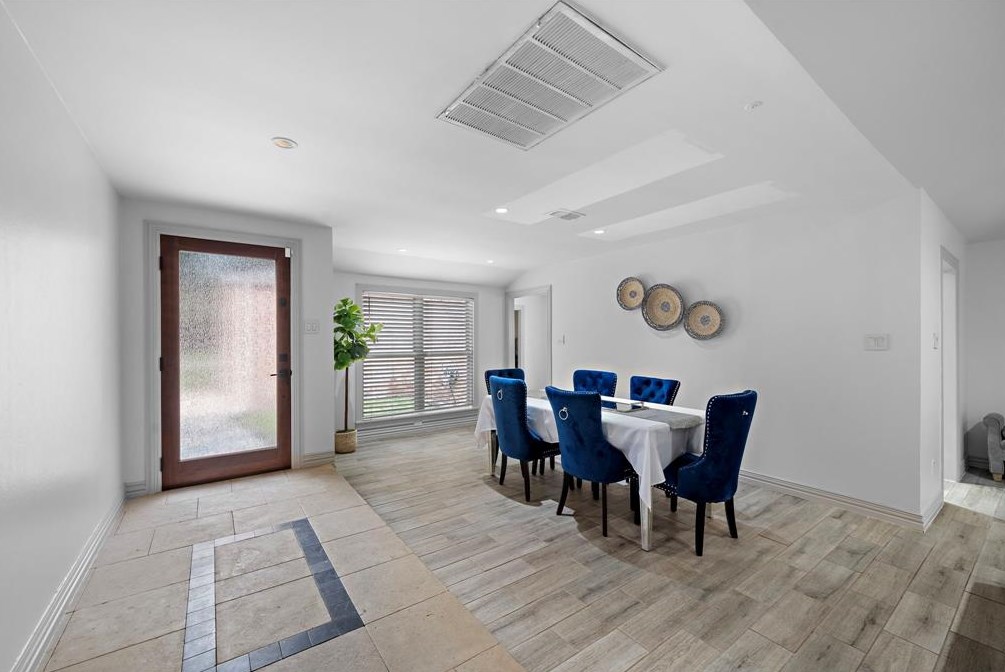 1007 Frst Home Dr, Houston TX  77077-1812 exterior