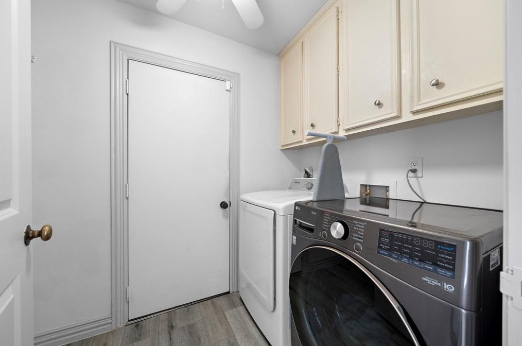 1007 Frst Home Dr, Houston TX  77077-1812 exterior