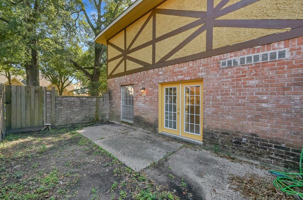 4708 Cashel Cir, Houston TX  77069-3555 exterior