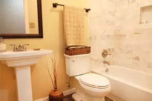 4826 Glenpark Dr, La Porte, TX 77571 - Photo 15