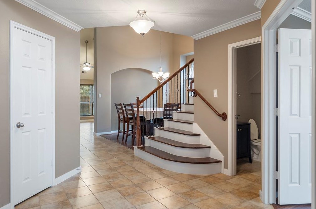 5430 Brookway Willow Dr, Spring TX  77379-2840 exterior