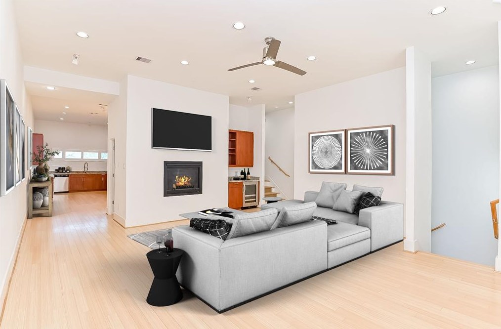 324 6th St, Houston TX  77007-2405 exterior