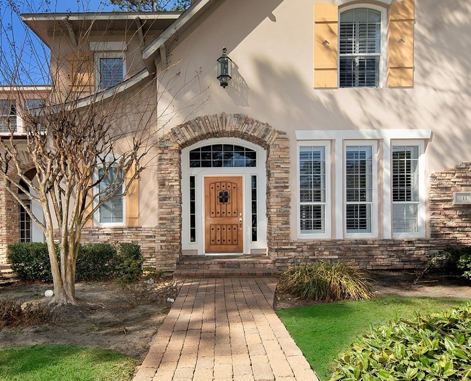 11 Lansdowne Cir, Spring TX  77382-2721 exterior
