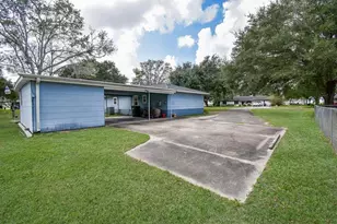 1510 Michael St, El Campo, TX 77437 - Photo 43