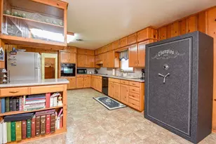 1510 Michael St, El Campo, TX 77437 - Photo 17