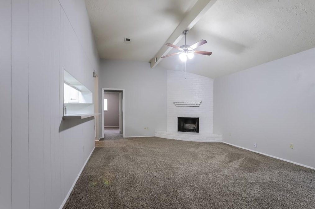 6114 Knotty Post Ln, Spring TX  77373-7046 exterior