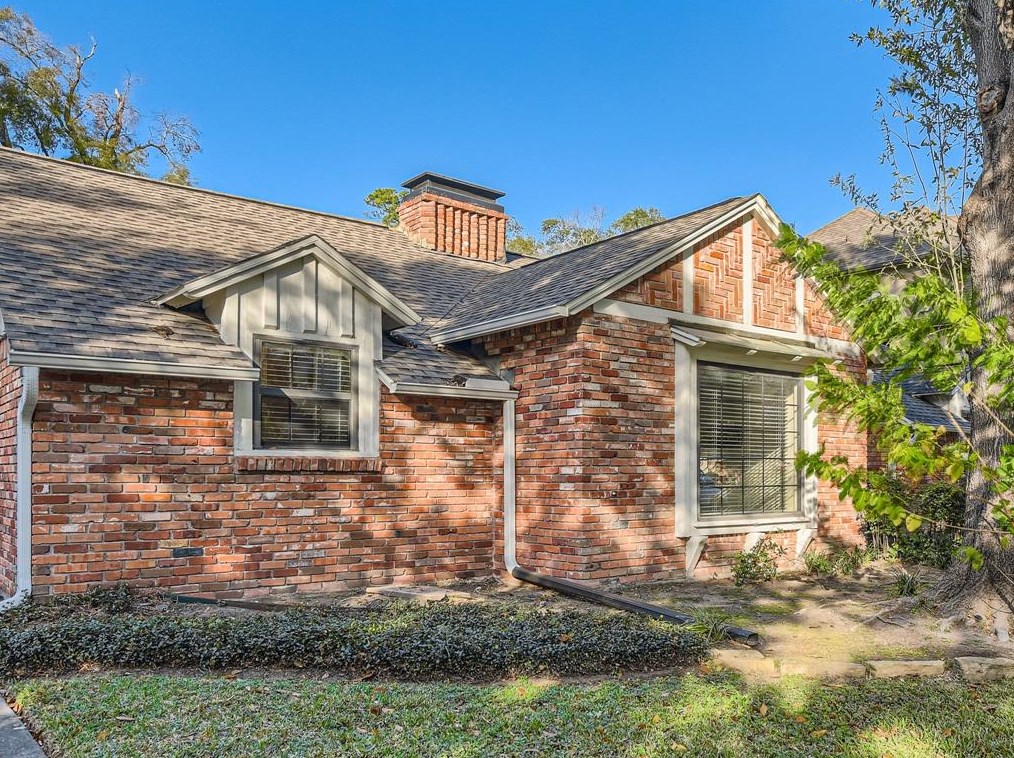 7106 Shavelson St, Houston TX  77055-7635 exterior