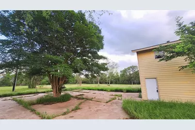 1284 Beaver Lake Drive, Caldwell, TX 77836 - Photo 5