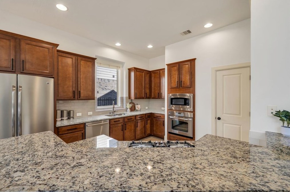 135 Arbor Cp Cir, Spring TX 77389-5319 exterior