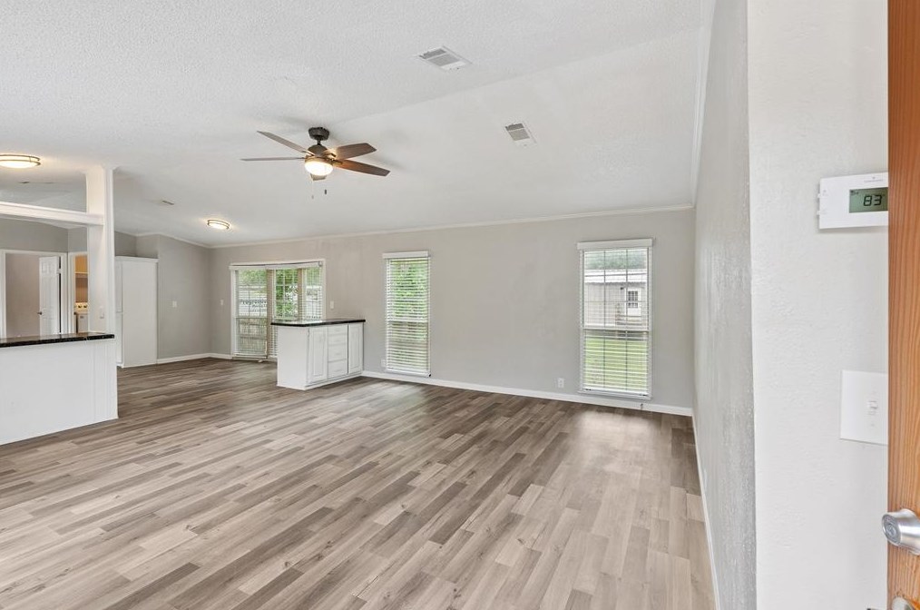 4498 Forest Rd, Conroe TX  77306-6211 exterior