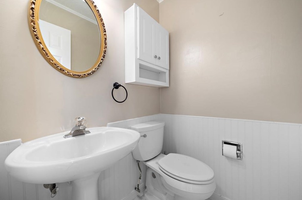 14622 Oak Chase Dr, Houston TX  77062-2212 exterior