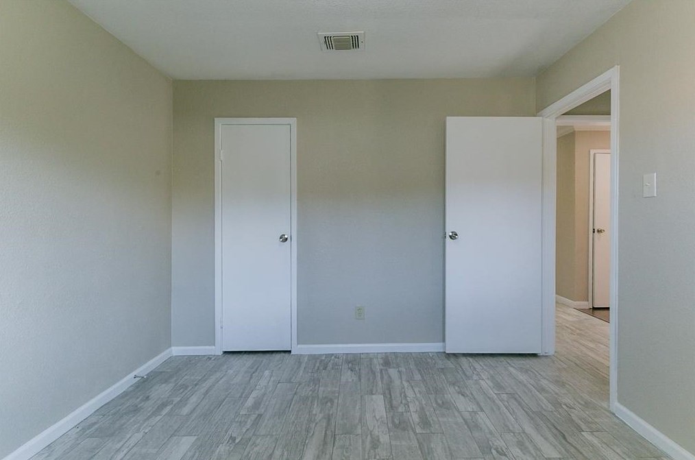 13306 Robinglen Dr, Houston TX  77083-3514 exterior