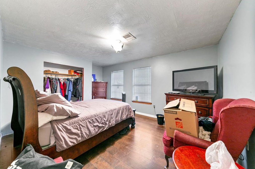 7409 Touchstone, Houston TX  77028-1707 exterior