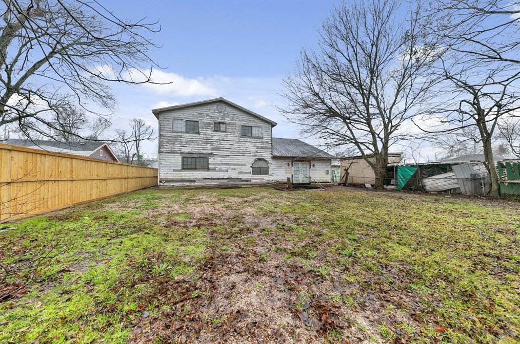 7409 Touchstone, Houston TX  77028-1707 exterior