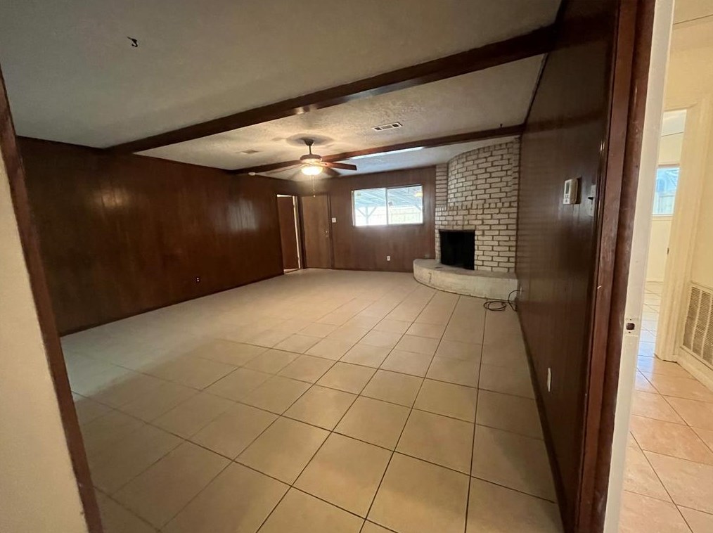 3906 Lemon Tree Ln, Houston TX  77088-6912 exterior