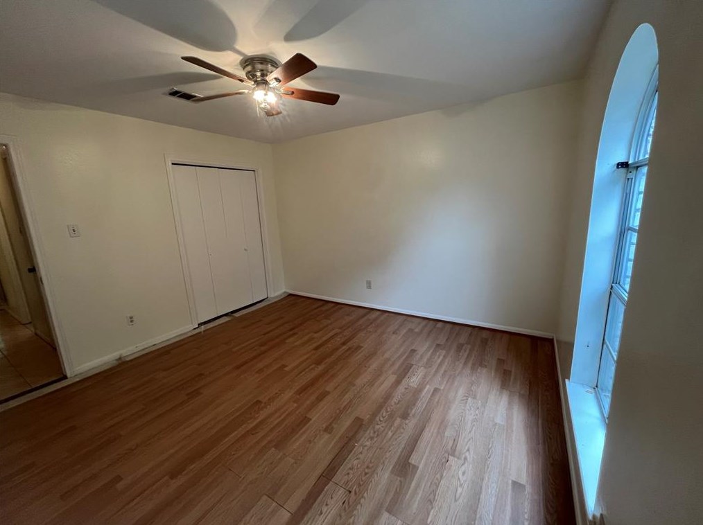 3906 Lemon Tree Ln, Houston TX  77088-6911 exterior