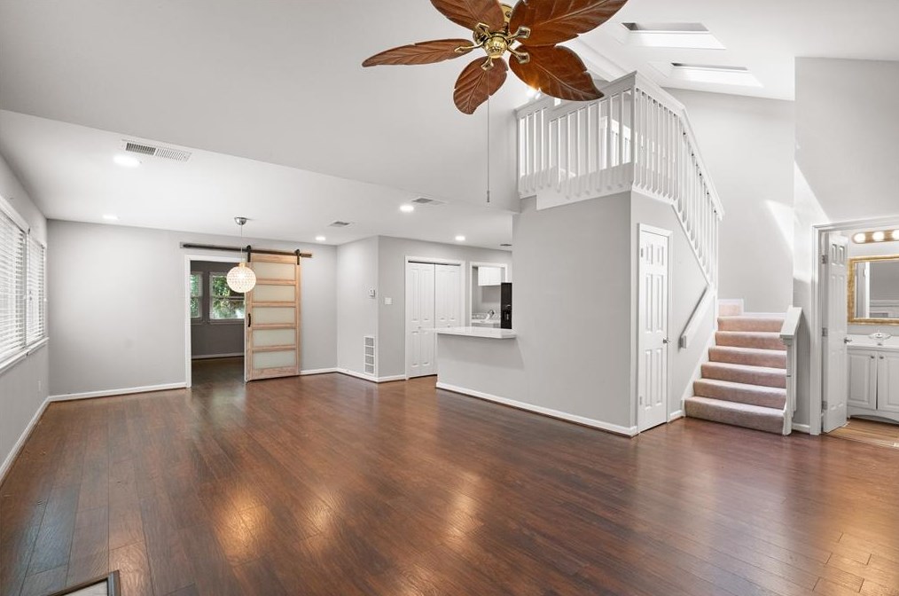 54 Sawmill Grove Ln, Spring TX  77380-2171 exterior