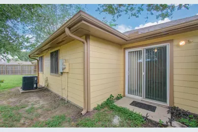 11187 Thunderhaven Drive, Houston, TX 77064 - Photo 9