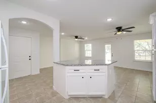 5403 Farley Dr, Houston, TX 77032 - Photo 11