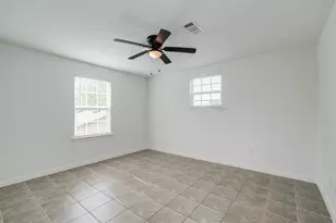 5403 Farley Dr, Houston, TX 77032 - Photo 19