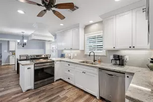 3911 N Elm Rd, Santa Fe, TX 77517 - Photo 5