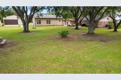 3911 N Elm Road, Santa Fe, TX 77517 - Photo 43